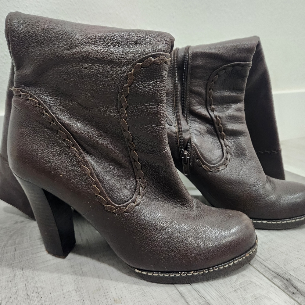 Daniblack long brown boots